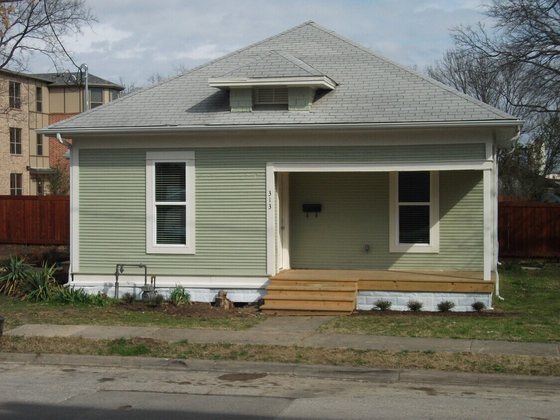 313 Wainwright St, Denton, TX 76201 House Rental in Denton, TX