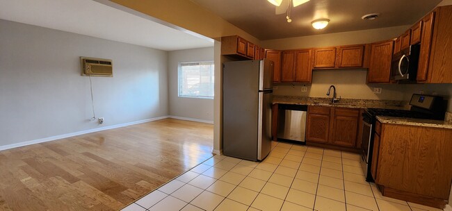 Foto del edificio - 257 Washington Blvd