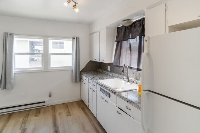 Foto del edificio - 2816 E Everett Ave