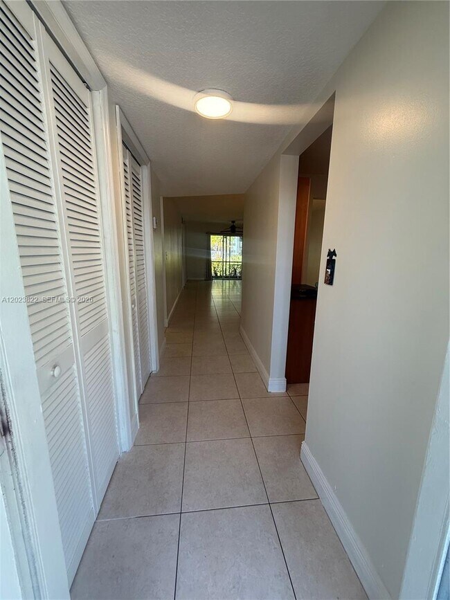Building Photo - 5080 SW 64th Ave