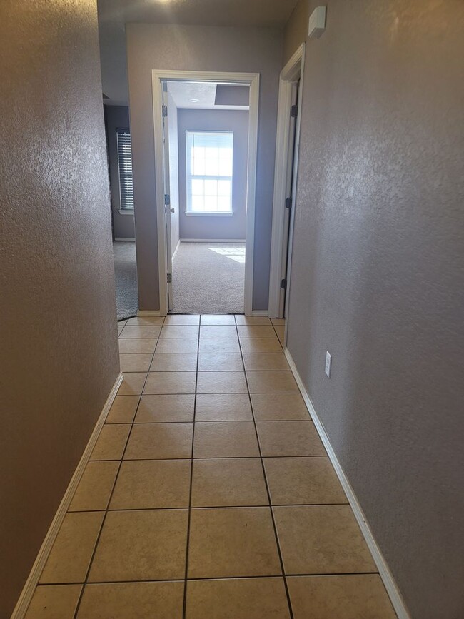 Building Photo - Beautiful Home for Rent in Alma   ***MOVE ...
