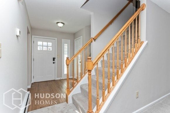 Foto del edificio - NOW AVAILABLE! 200 Gando Dr, New Haven, CT...