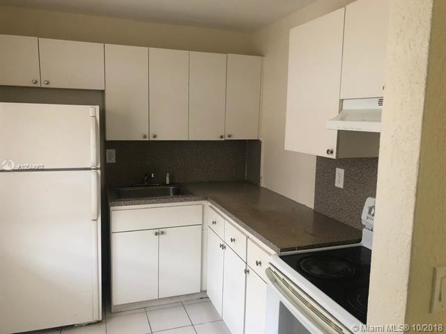 Foto del edificio - 505 NW 177th St