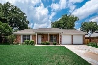 Foto principal - 5021 Emerald Lake Dr
