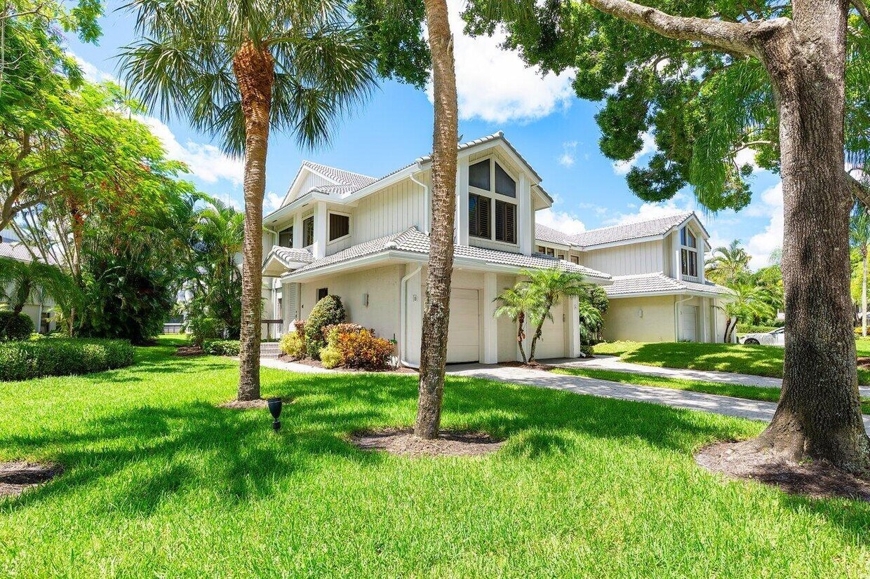 Primary Photo - 17564 Ashbourne Ln