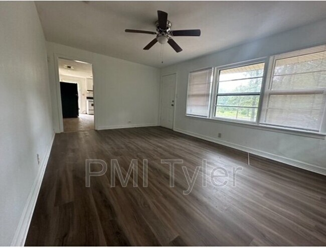 Foto del edificio - 20246 County Rd 2138