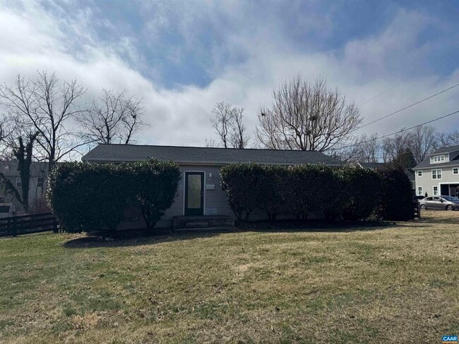 Building Photo - 402 Harris Rd