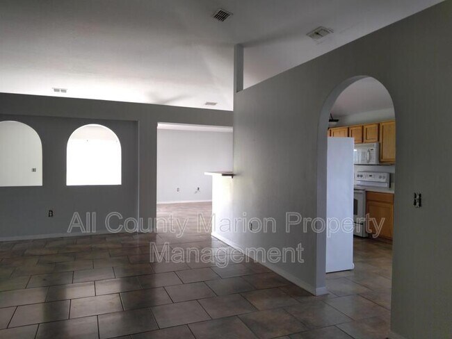 Building Photo - 114 Juniper Way