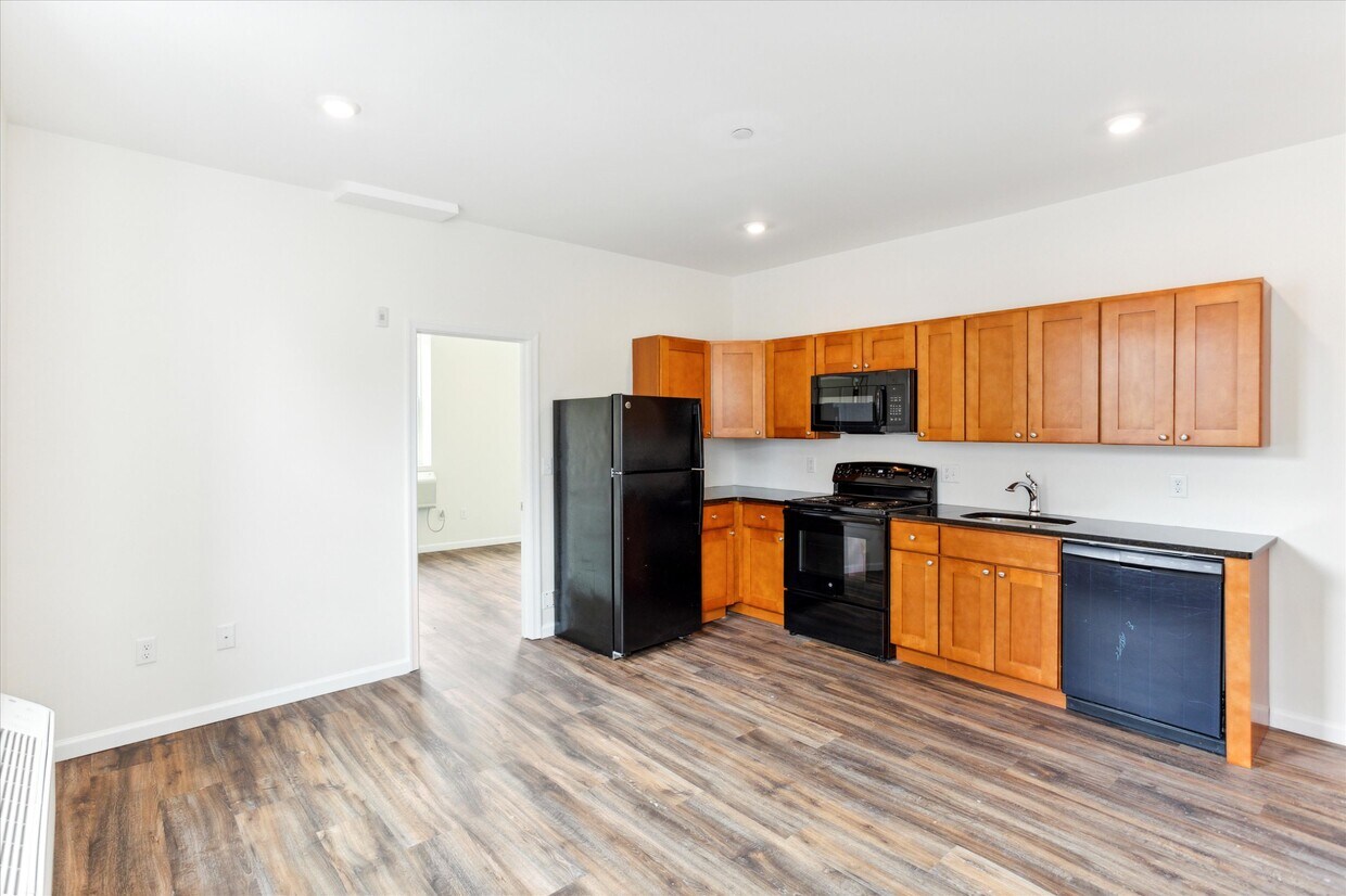 317 N 52nd St, Philadelphia, PA 19139 Apartments in Philadelphia, PA