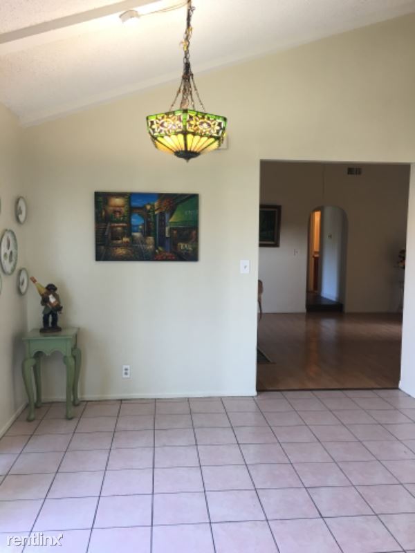 Foto del edificio - 429 S Alhambra Ave