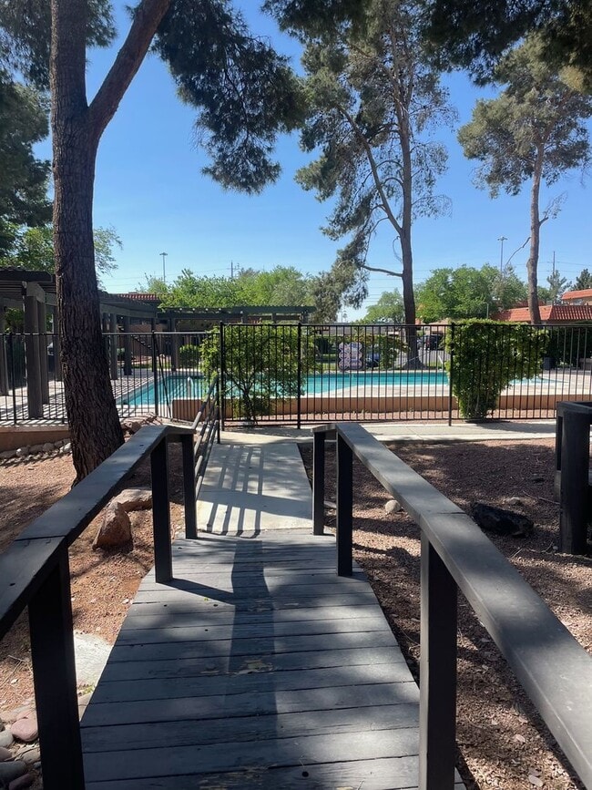 Building Photo - 6630 Bubbling Brook Dr