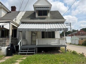 Building Photo - 500 Russellwood Ave