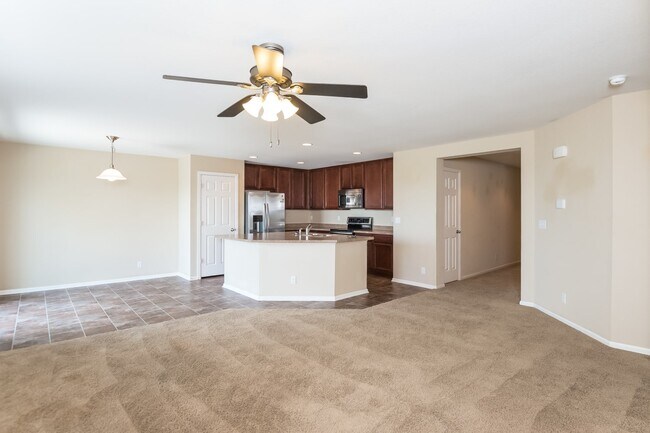 Building Photo - 868 Lonewolf Cir