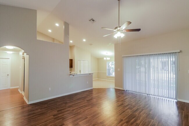 Foto del edificio - 426 Disston Ave