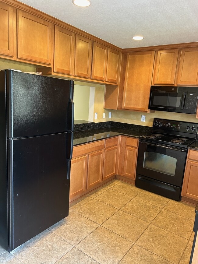 Building Photo - 5313 River Rock Rd