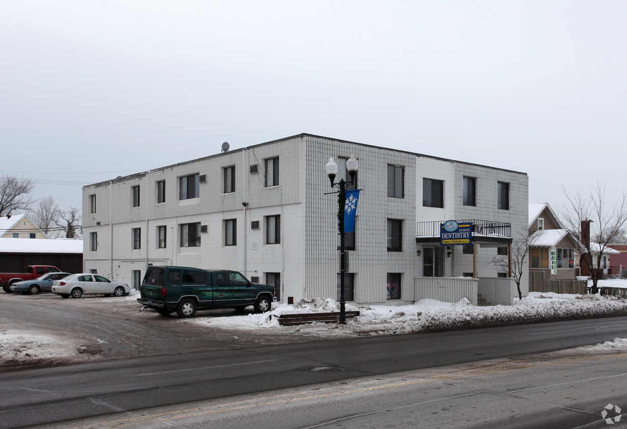 Foto del edificio - 518 E Main St