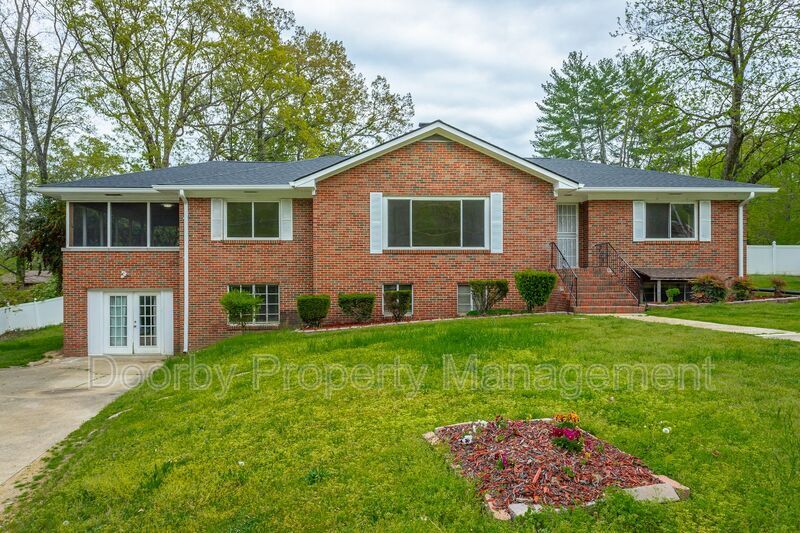 Foto principal - 410 Talley Rd