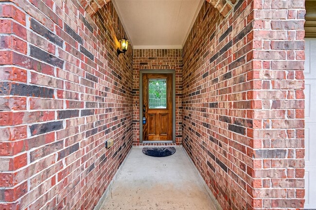 Building Photo - 7 Cayahoga Court