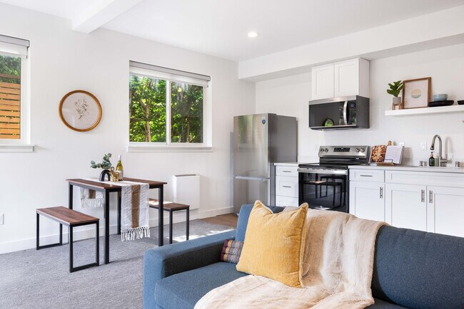 Foto del edificio - 3826 Meridian Ave N