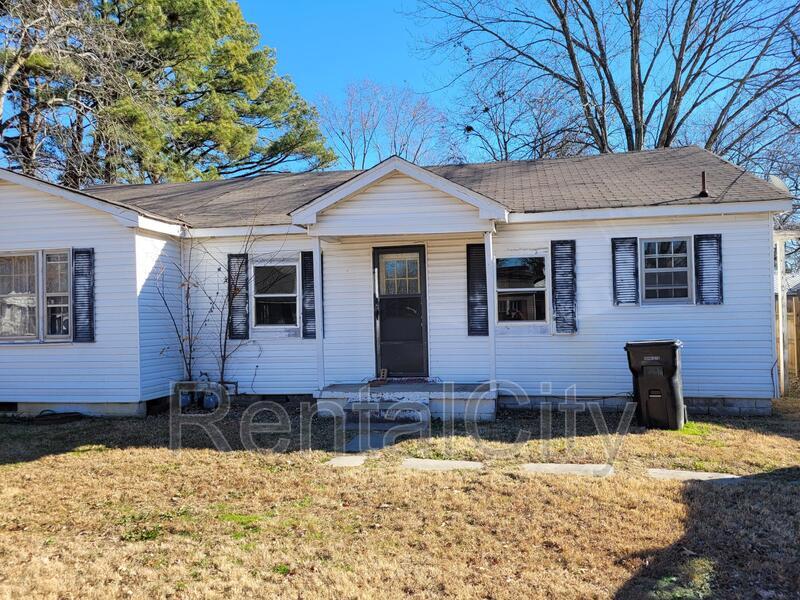 142 Longfellow Ave, Dyersburg, TN 38024 House Rental in Dyersburg, TN
