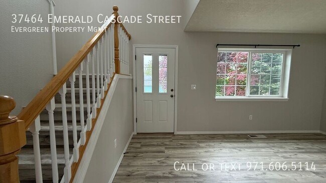 Foto del edificio - 37464 Emerald Cascade St