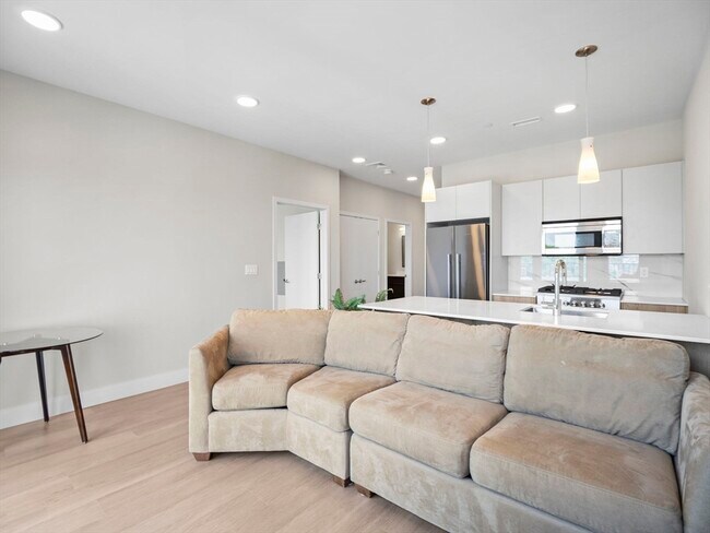 Foto del edificio - 249 Corey Rd