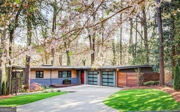 Building Photo - 1921 Walthall Dr NW