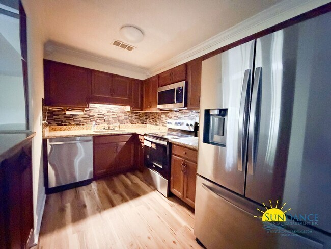 Foto del edificio - Lovely 4 Bedroom Home Close to Ferry Park