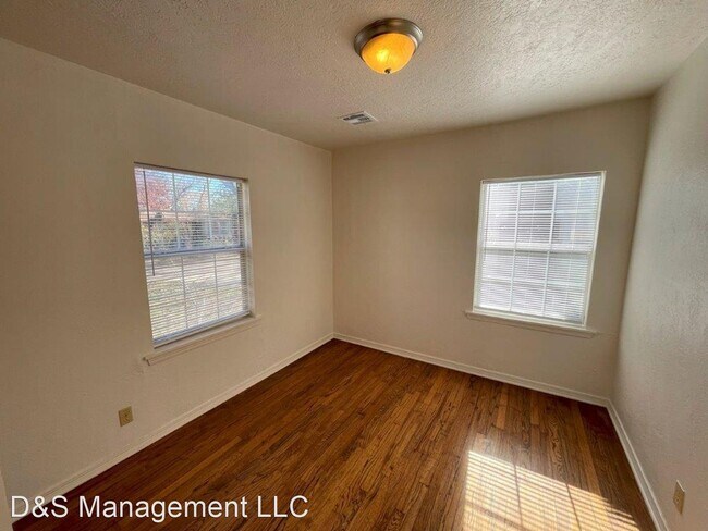 Building Photo - 2 br, 1 bath House - 706 Tollie Dr