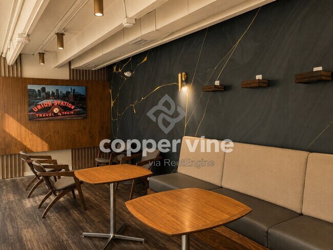 Foto del edificio - 1495 Vrain St