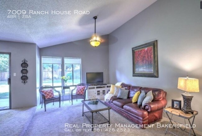 Foto del edificio - 7009 Ranch House Road - SOLAR PANEL HOME