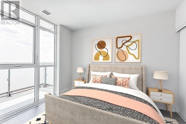 Building Photo - 2550 Simcoe St N