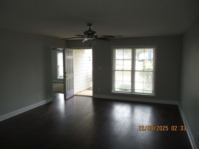 Building Photo - 1290 Askew Dr