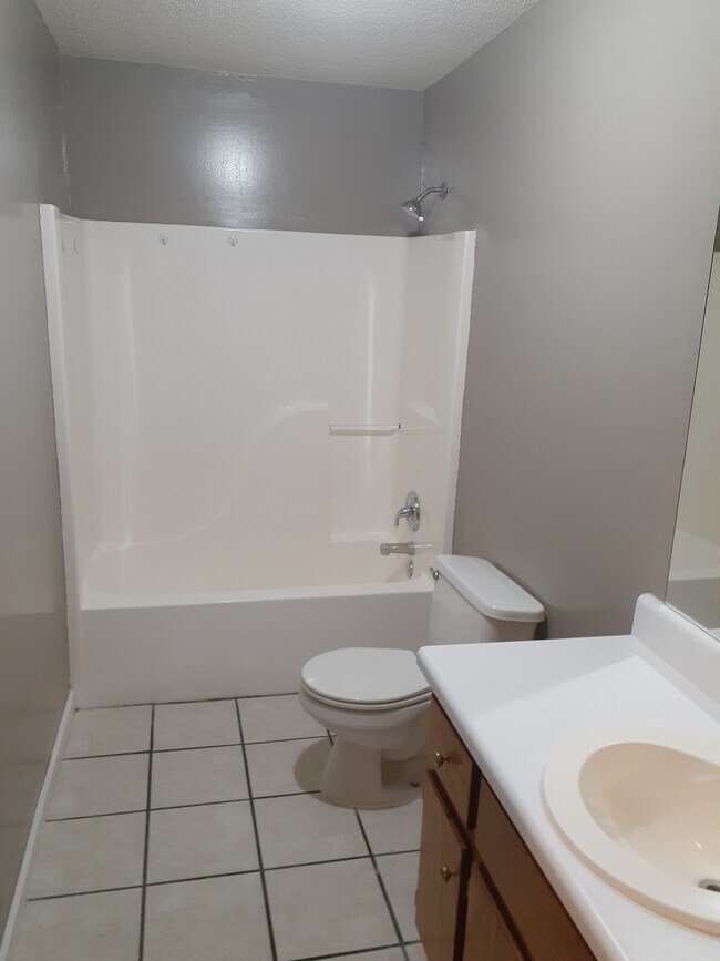 Foto del edificio - 11 Redwood St NE