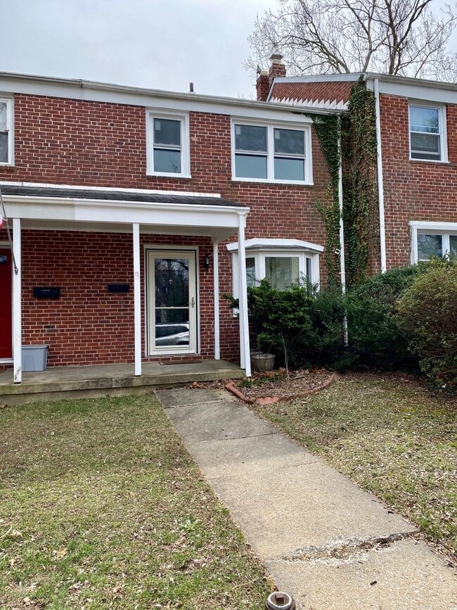 Charming 3 Bedroom/1.5 Bathroom Townhome in Towson, MD! - Charming 3 Bedroom/1.5 Bathroom Townhome in Towson, MD!