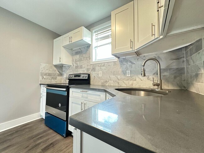 Photo - 304 E Ontario- Townhome