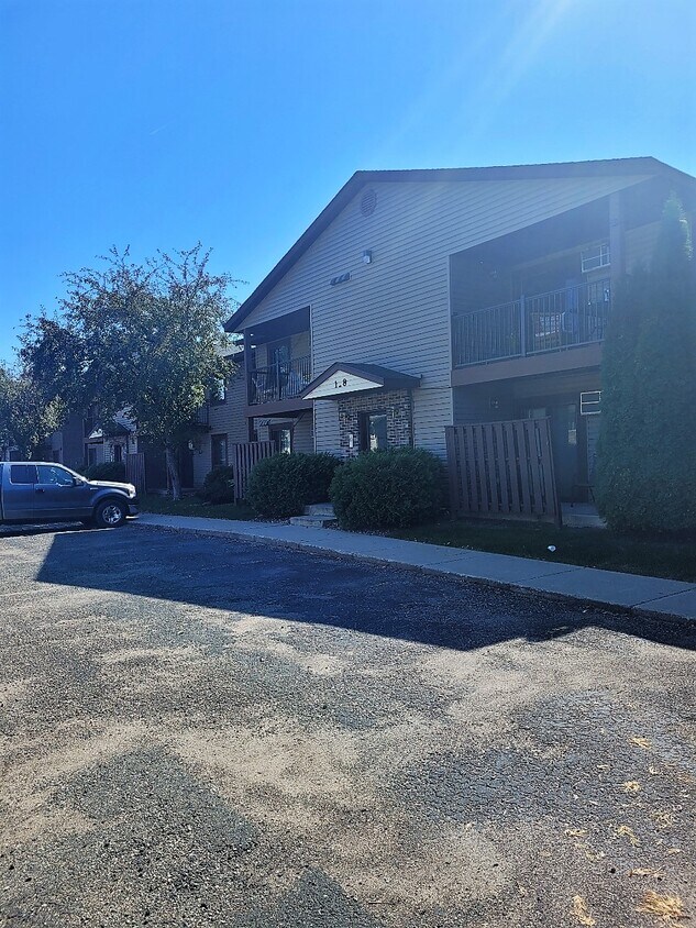 Foto del edificio - 1164 Bartosh Ln