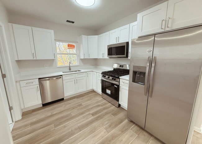 Building Photo - 5216 Duke Ave