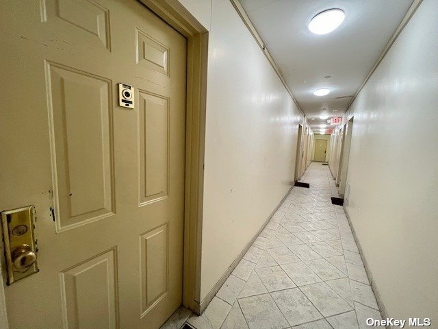 Building Photo - 102-14 Lewis Ave