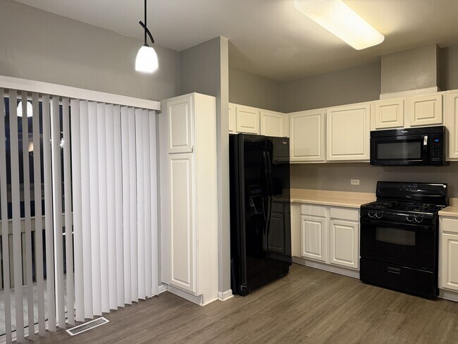 Foto del edificio - 3367 Ravinia Cir