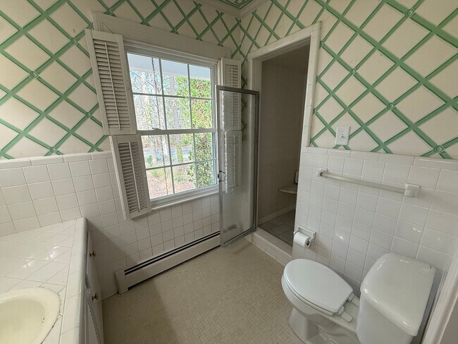 Foto del edificio - 1121 Forest Hills Rd NW