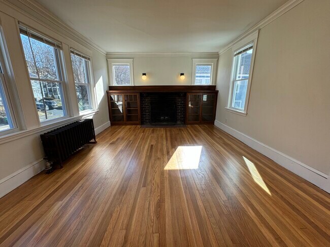 Foto del edificio - 32 Whittemore Rd