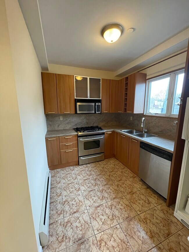 Kitchen - 4078 Nostrand Ave