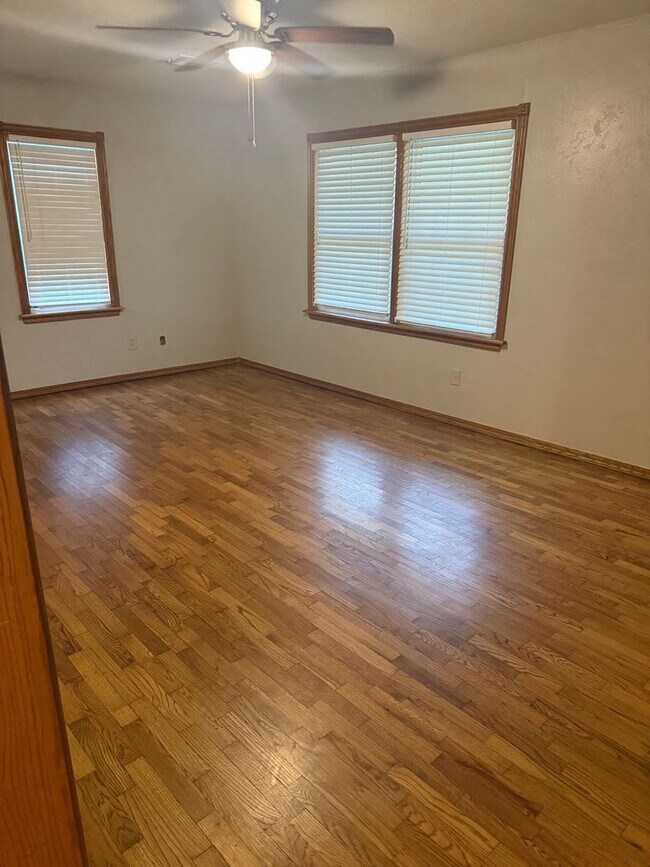 Foto del edificio - Charming 2-Bedroom Home for Lease – El?Reno, OK