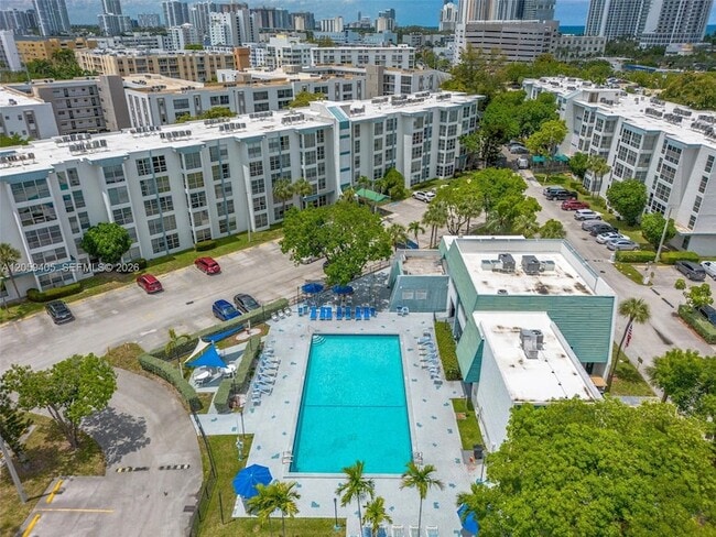 Photo - 17570 ATLANTIC BLVD Unit 210 Apartment