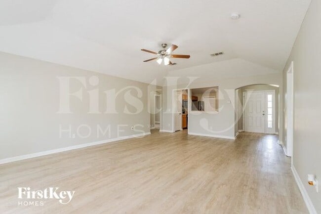 Foto del edificio - 833 Oak Arbor Cir