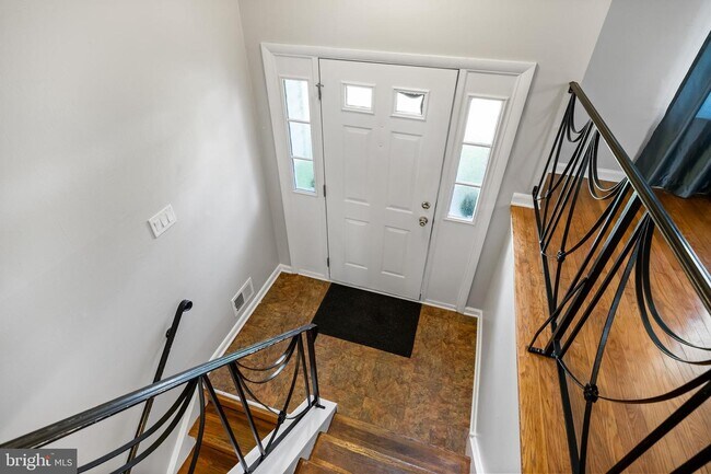 Foto del edificio - 1767 Longfellow Dr