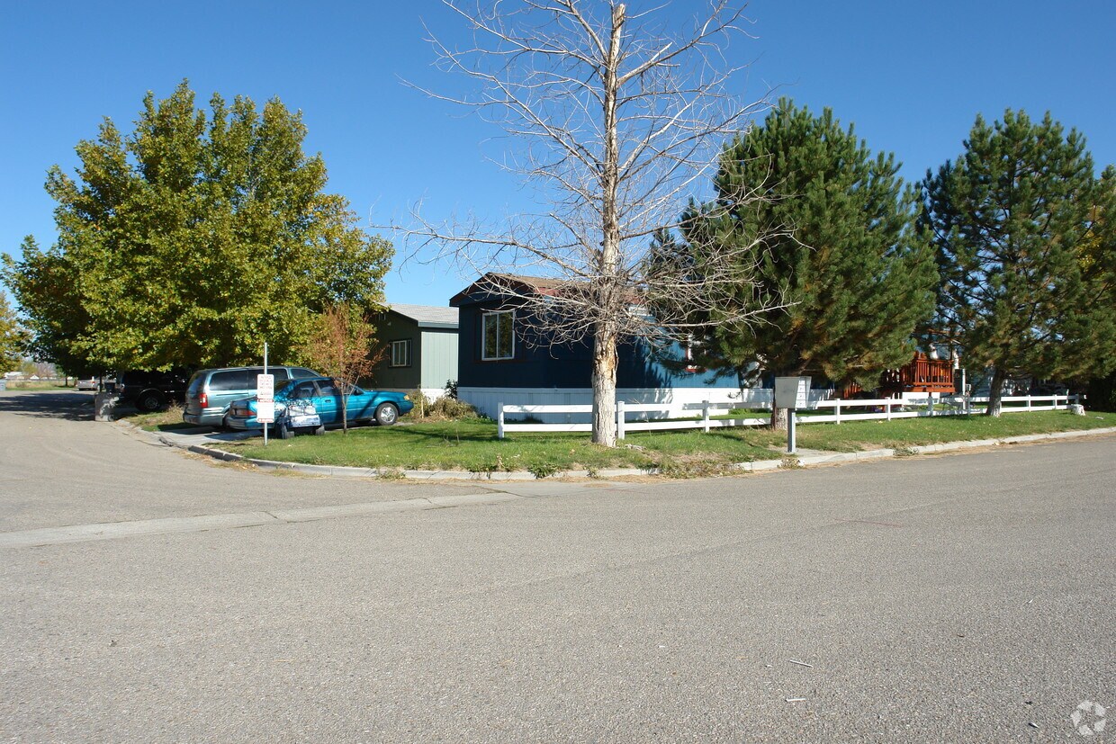 Primary Photo - Arthur Court
