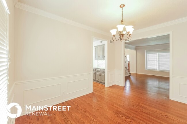 Building Photo - 6603 W 156th St