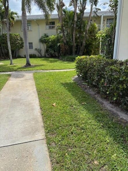 Foto del edificio - 805 Hummingbird Way